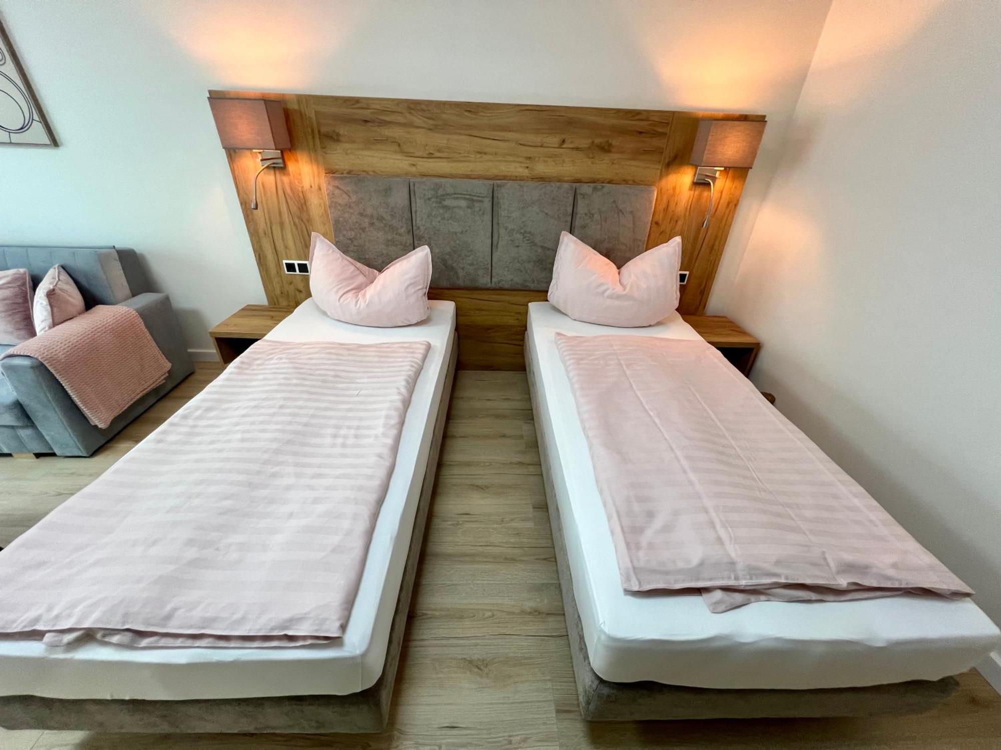 Apartment -Amalia- Mit Klimaanlage & Ueberdachte Terrasse Ergersheim Luaran gambar