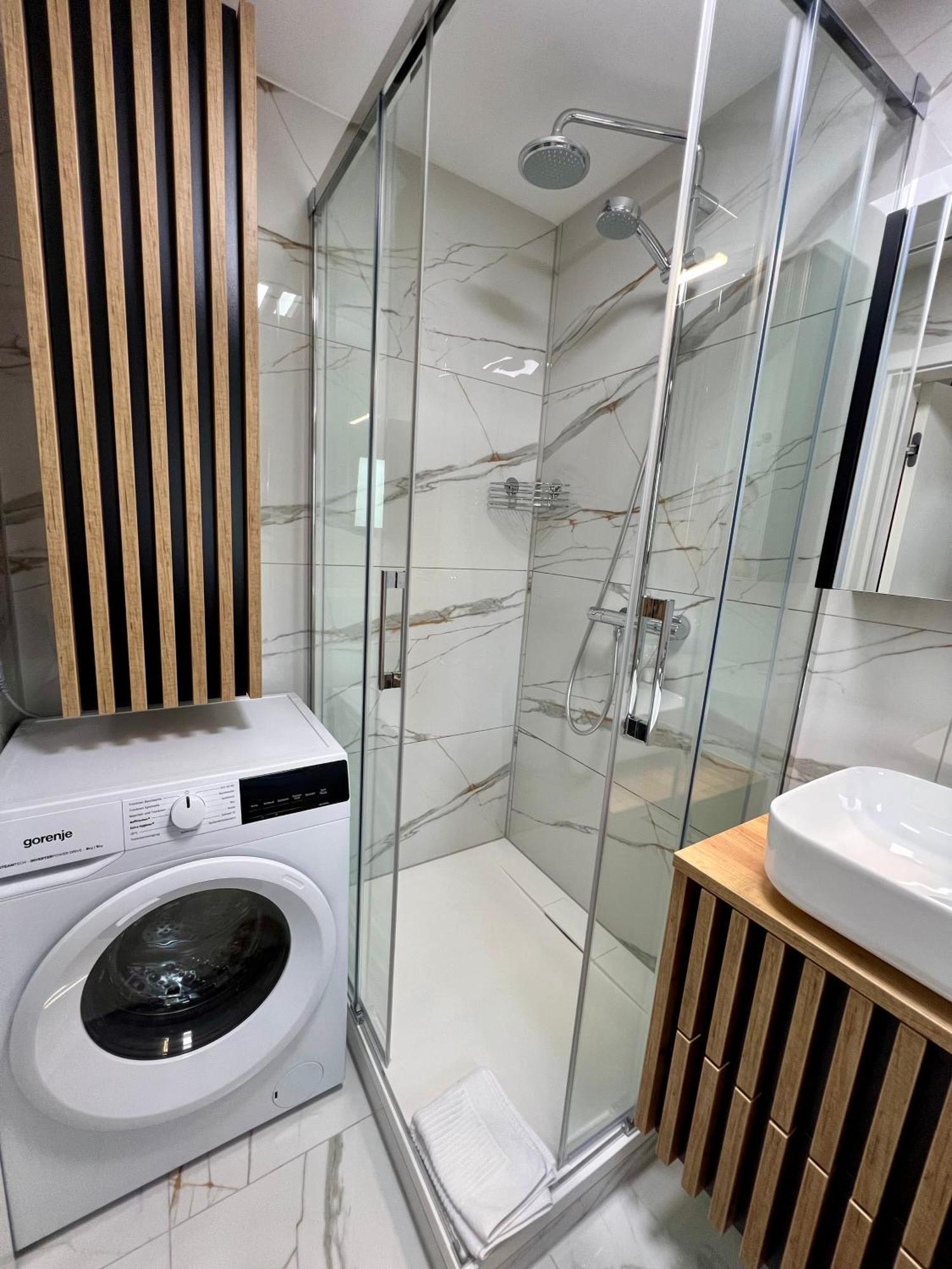 Apartment -Amalia- Mit Klimaanlage & Ueberdachte Terrasse Ergersheim Luaran gambar
